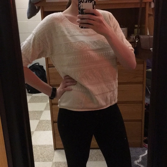 Short- Sleeved Sweater - Picture 1 of 5